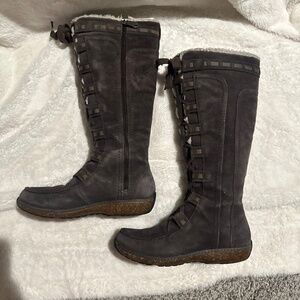 LIKE NEW: Women’s Timberland Grandby Tall Dark Brown Suede Boots